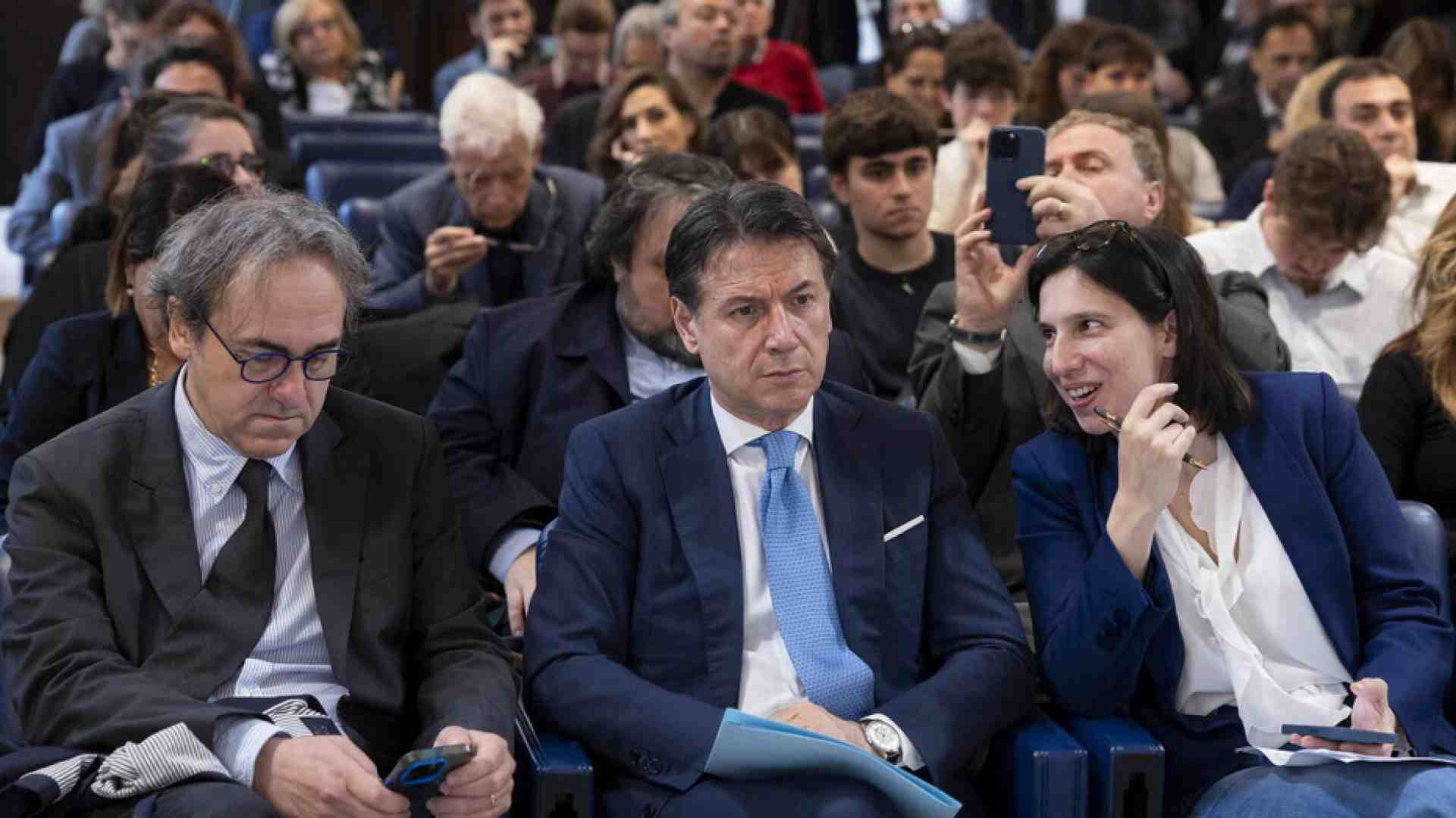 Immagine di Il referendum è una sconfitta del centrosinistra, non “della democrazia”. Effetti del campo stretto (e del flop act)
