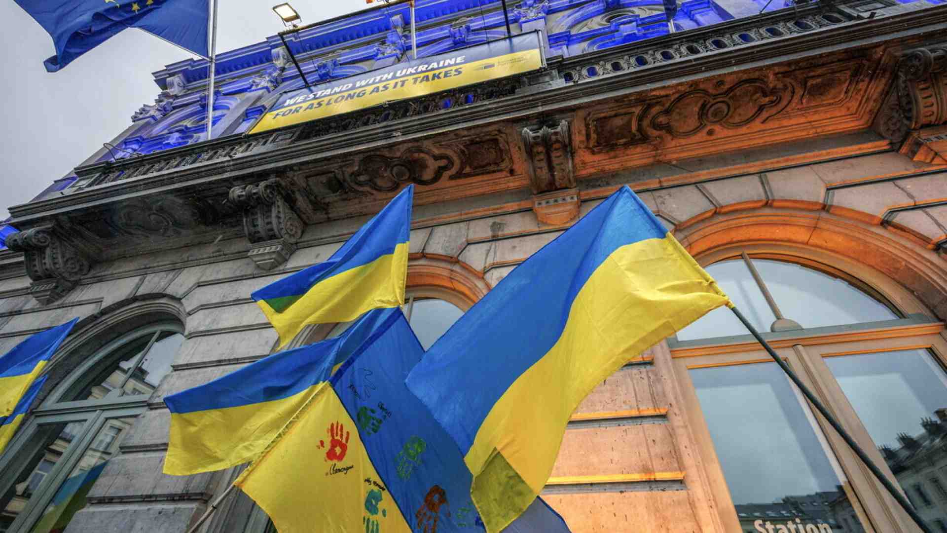 Immagine di Le nostre bandiere. L’intervento del filosofo ucraino Costantin Sigov