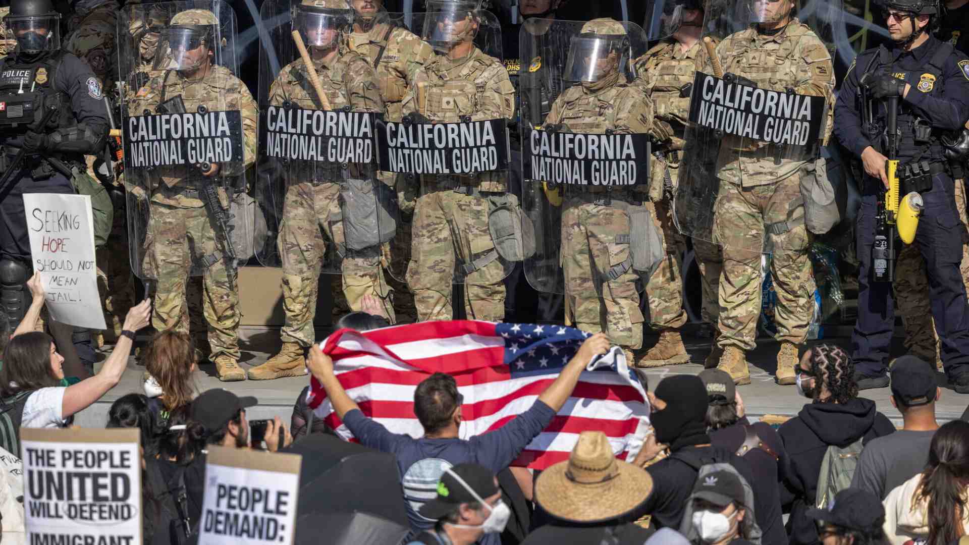 Immagine di Si allargano le proteste in America: 150 arresti a San Francisco, 700 Marines a L.A.