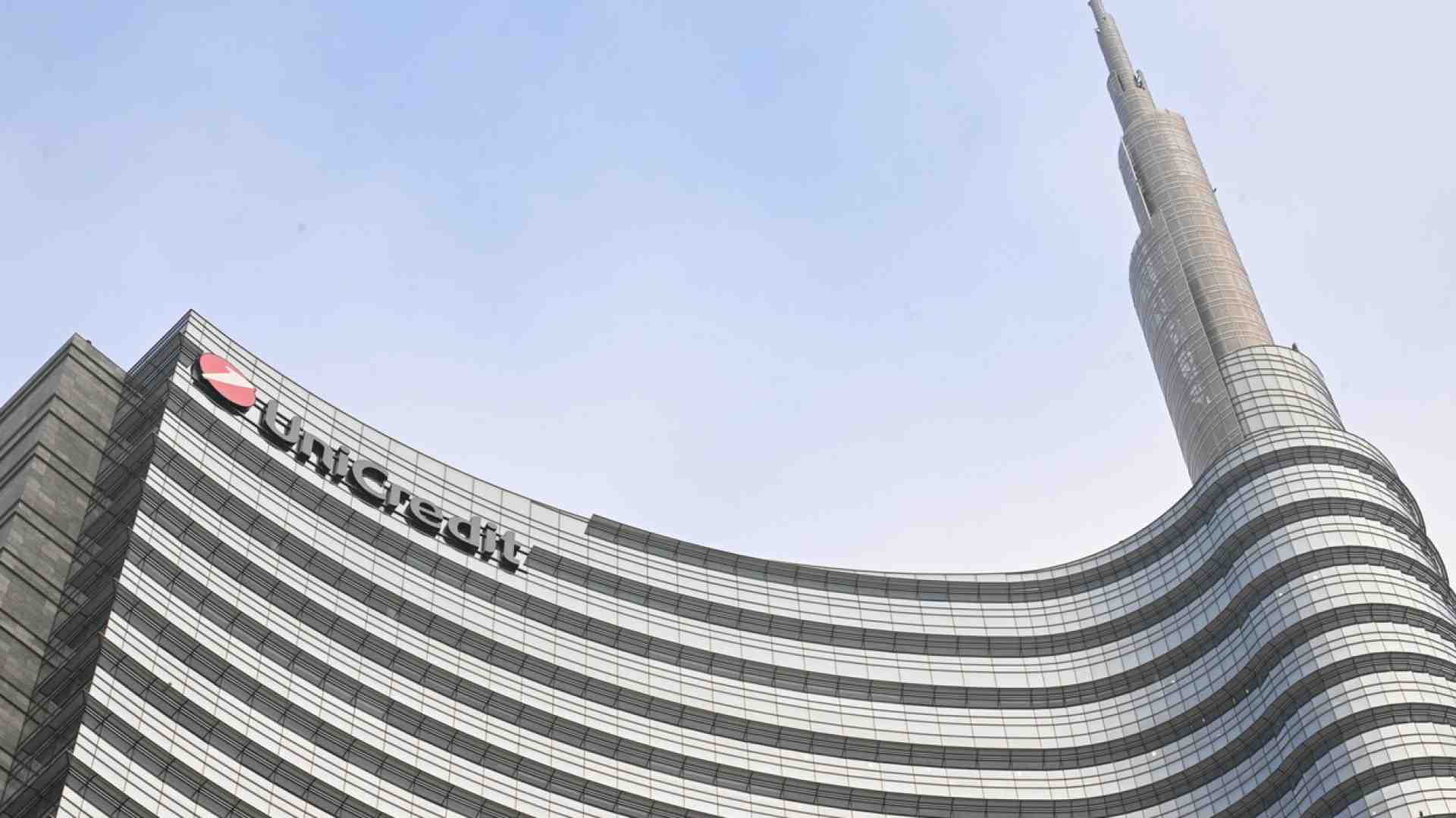 Immagine di Sanzioni alla Russia e difesa di Merz su Commerzbank, i rompicapi di Orcel