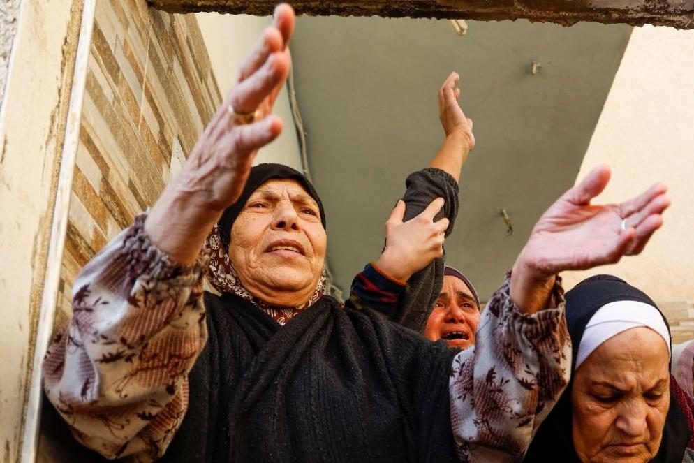 E la rabbia delle donne palestinesi ai funerali del 17enne ucciso a Nablus - Reuters