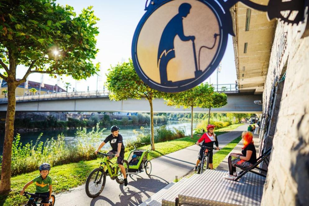 Cicloturisti nella Regione di Villach in Carinzia - © Martin Hofmann - Villach Tourismus