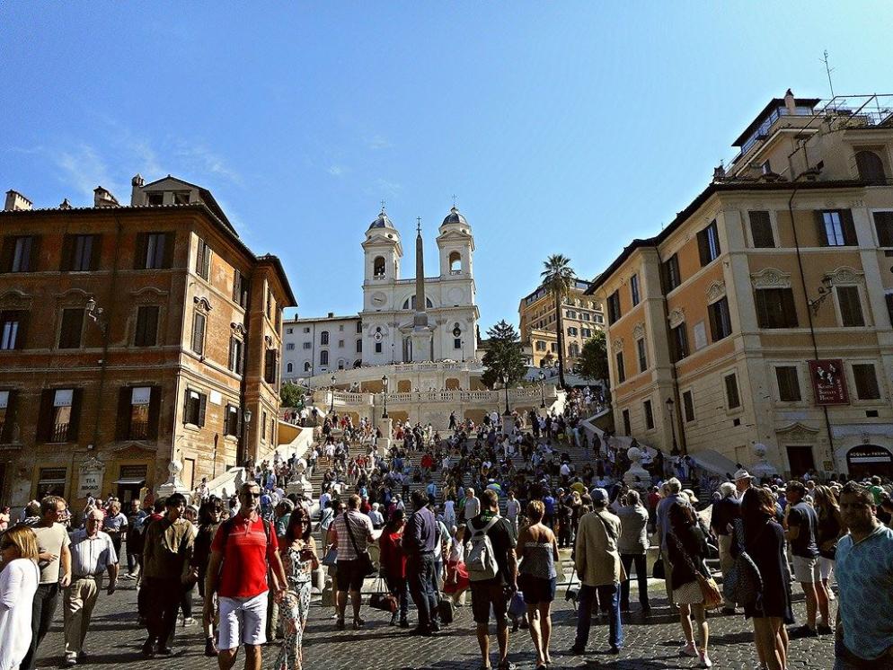 La scalinata di Trinità dei monti a Roma