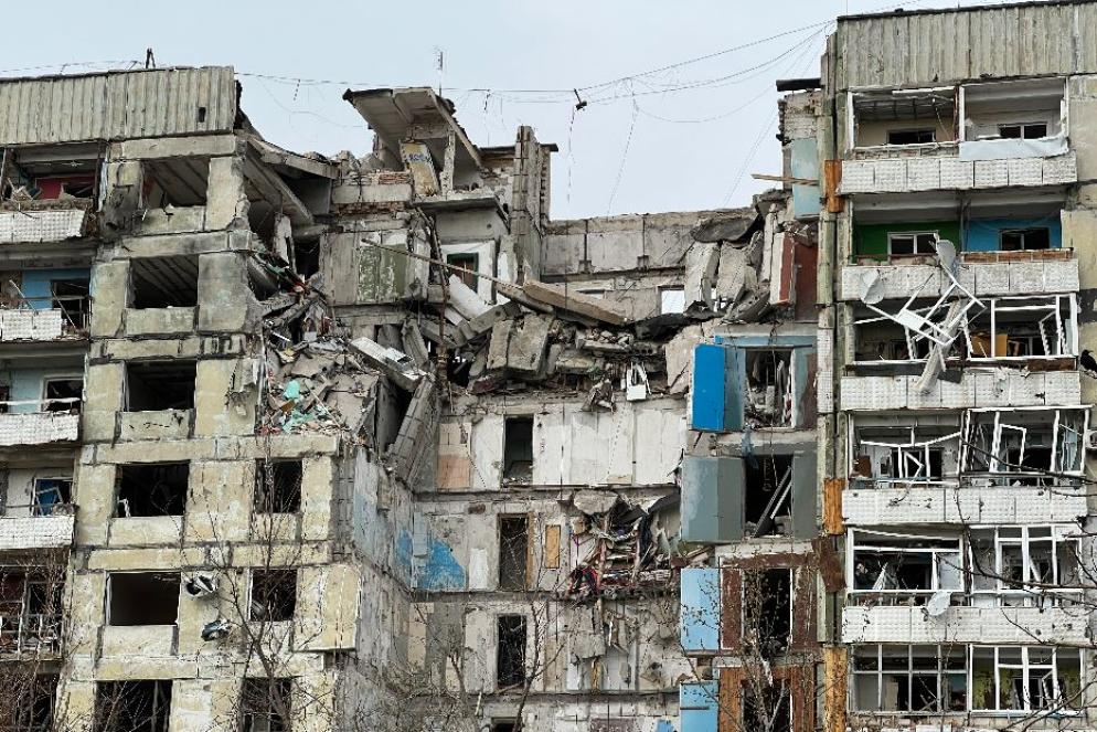 I condomini bombardati a Orikhiv lungo il fronte di Zaporizhzhia - Gambassi