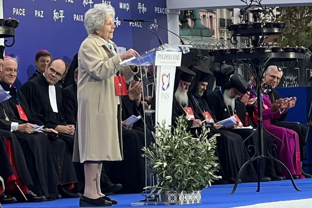 Gilberte Fournier, 93 anni, testimone di guerra che è intervenuta all'incontro per la pace di Parigi - Gambassi