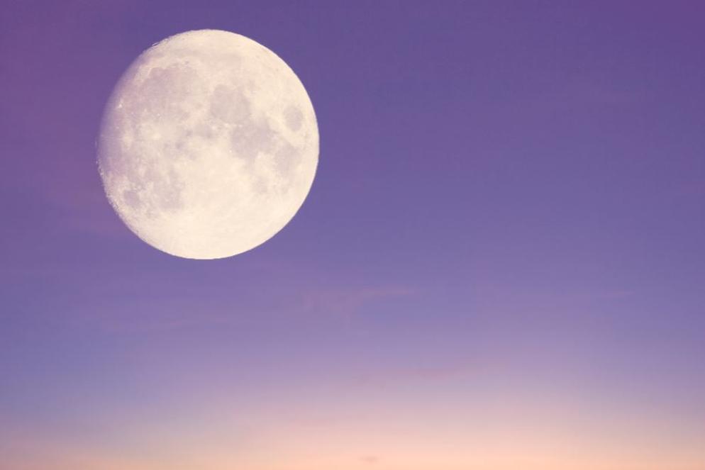 Un'affascinante luna piena - ICP