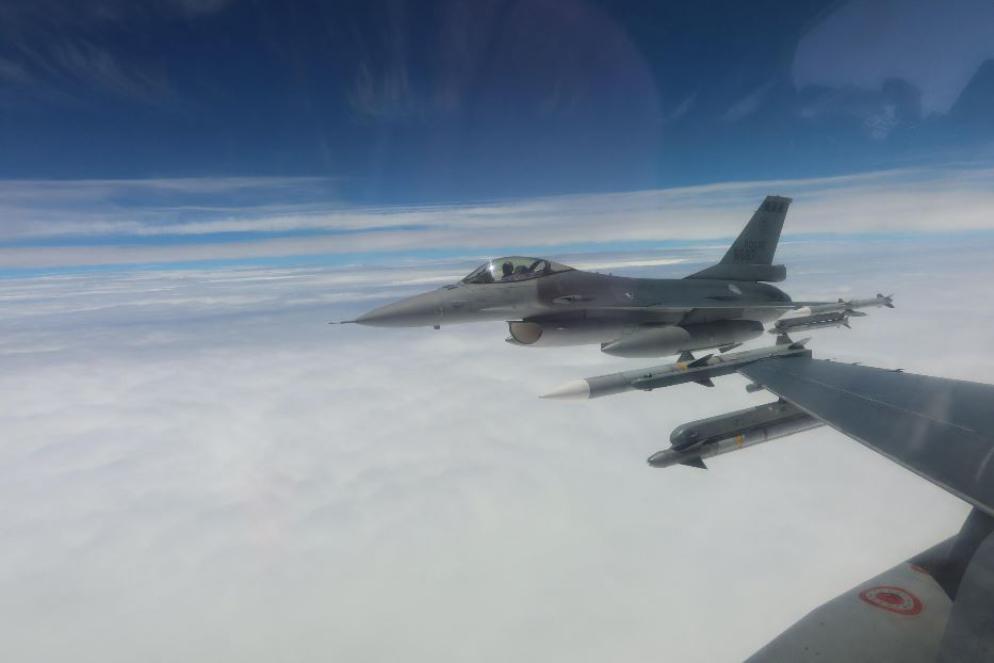 F-16 taiwanesi in volo - ANSA