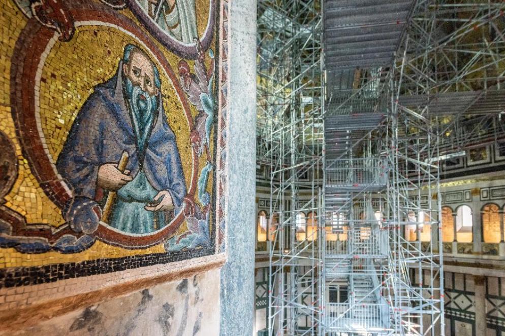 I lavori di restauro dei mosaici della cupola del Battistero di Firenze - Ansa/Opera di Santa Maria del Fiore