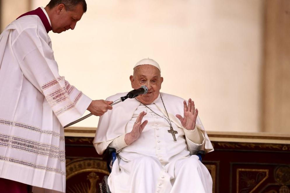 Il Papa oggi in piazza San Pietro per la celebrazione delle Palme - Reuters