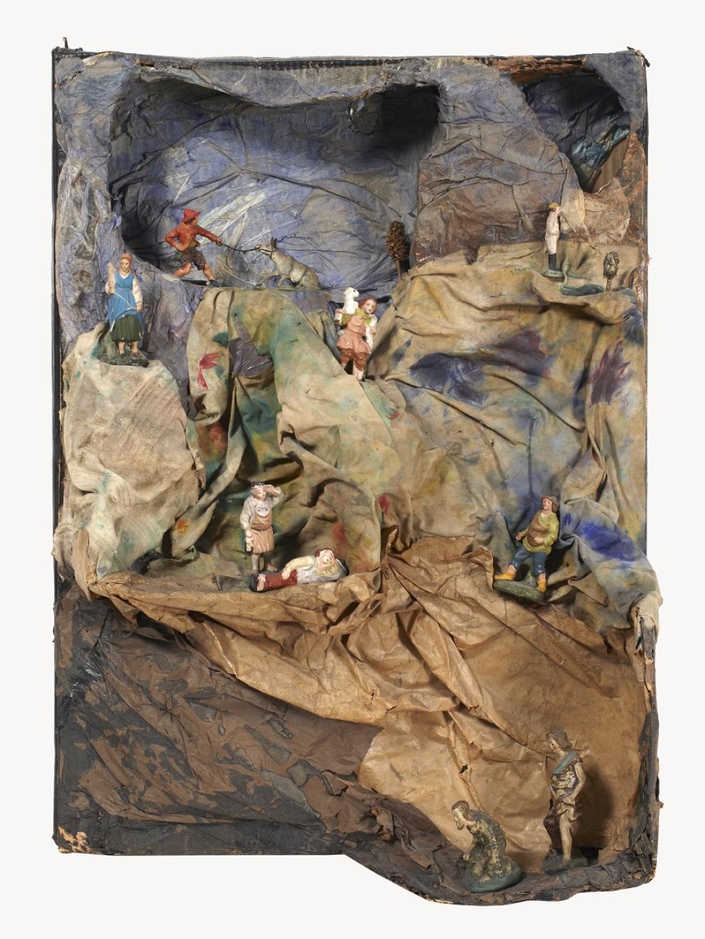 Michelangelo Pistoletto, "Paesaggio", 1965 ("Oggetti in meno", 1965-1966), cartone, veline, figurine da presepe, stracci. Cittadellarte – Fondazione Pistoletto, Biella - Archivio Pistoletto
