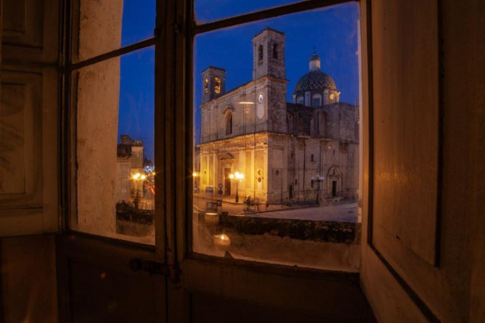 Una suggestiva immagine serale di Taurisano, in provincia di Lecce - Parrocchia della Trasfigurazione