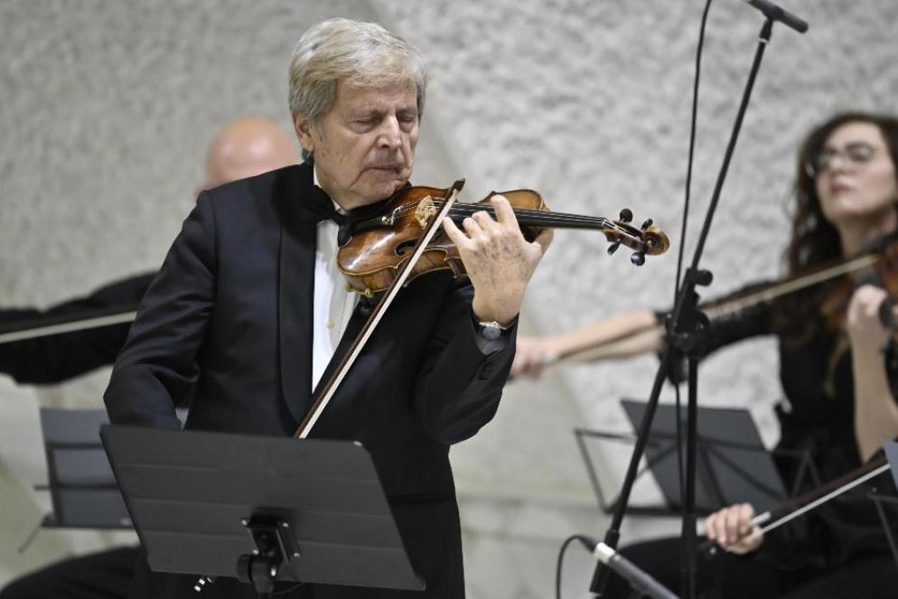Un momento del concerto di Uto Ughi nell'Aula "Paolo VI" - Agenzia Romano Siciliani