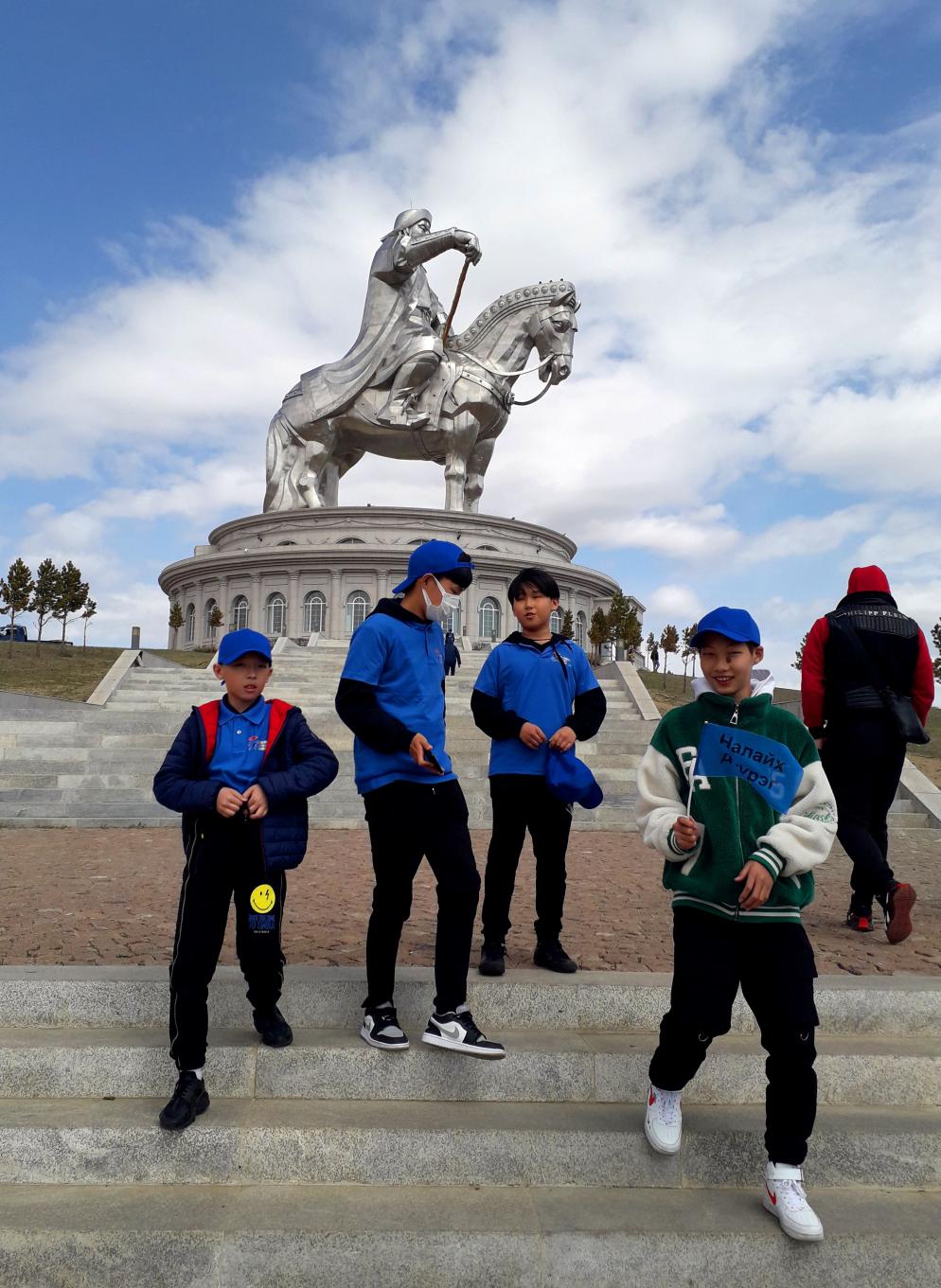 Il monumento di Gengis Khan a Tsonjin Boldog - Chiara Zappa