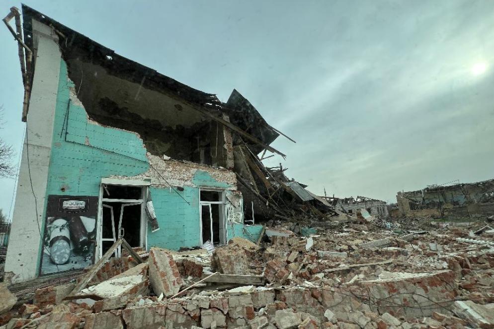 La distruzione nel centro di Orikhiv: l'esercito russo è a cinque chilometri dalla città - Gambassi