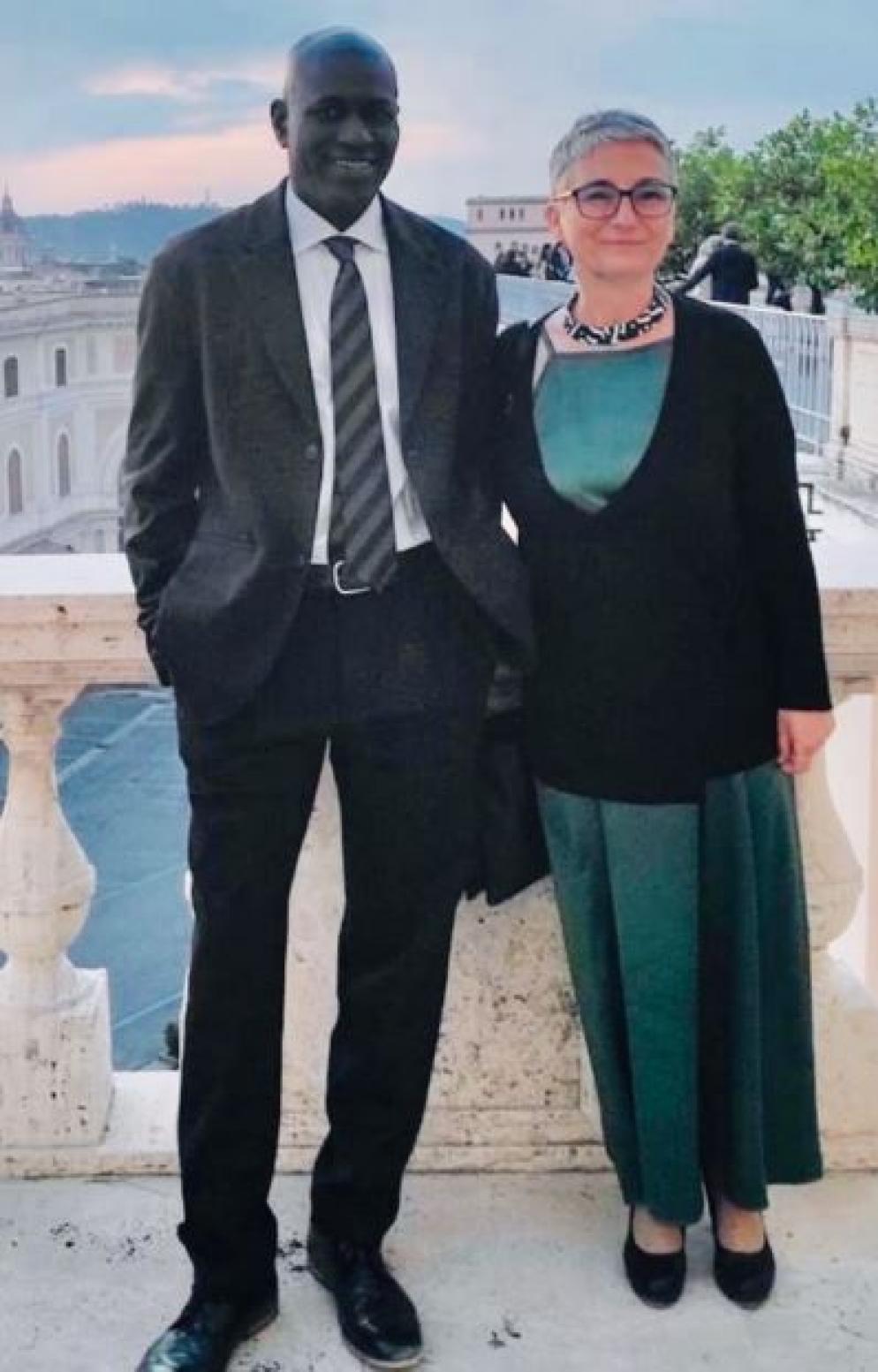 Monica Minardi con il marito senegalese: hanno due figlie - Msf