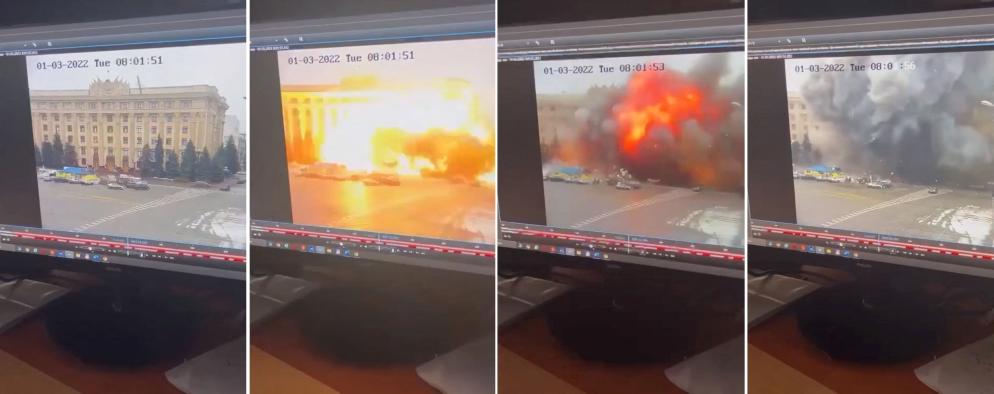 Il bombardamento del municipio di Kharkiv, questa mattina - Reuters