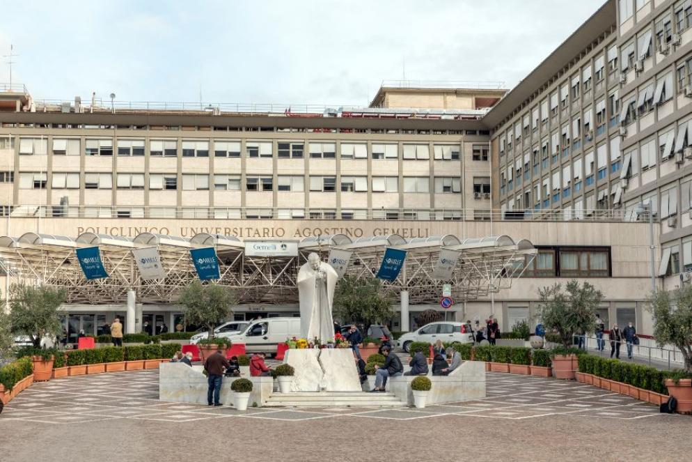 L'ingresso del Policlinico Gemelli
