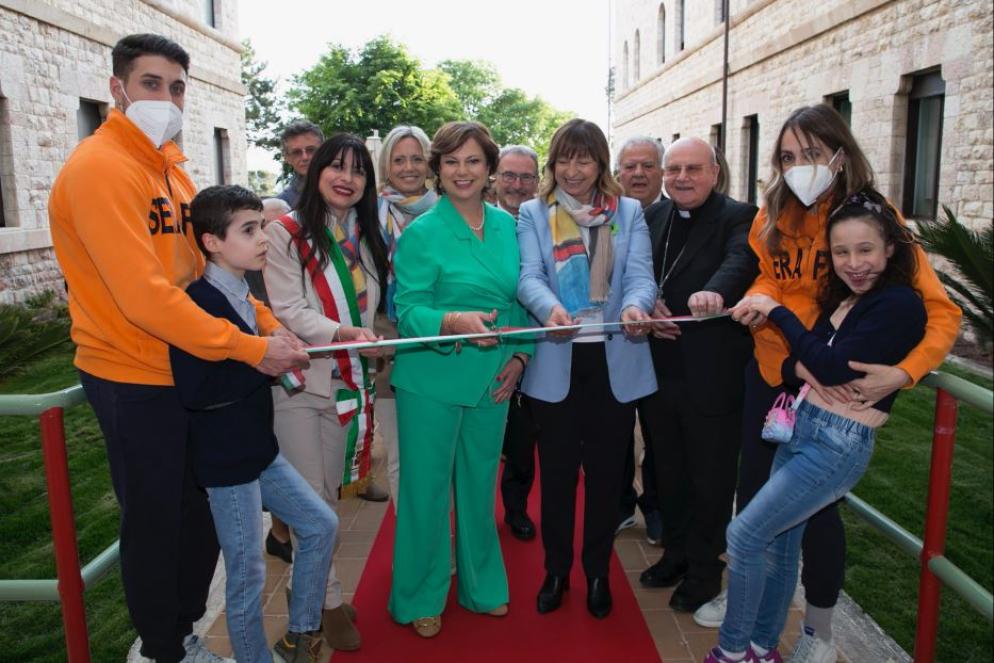 L'inaugurazione dell'Istituto Serafico di Assisi - .