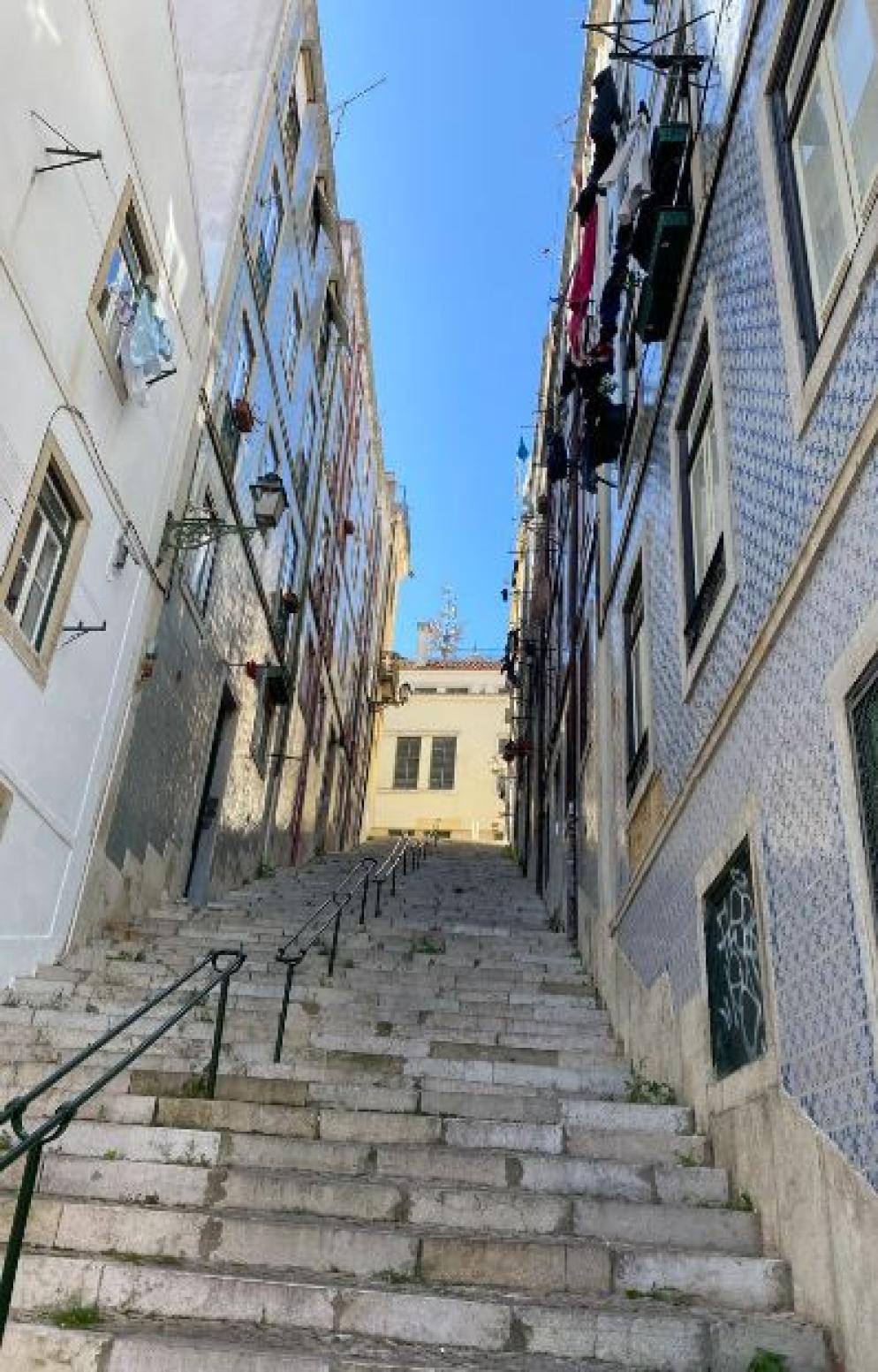 Uno scorcio del quartiere Mouraria di Lisbona - Zanotti