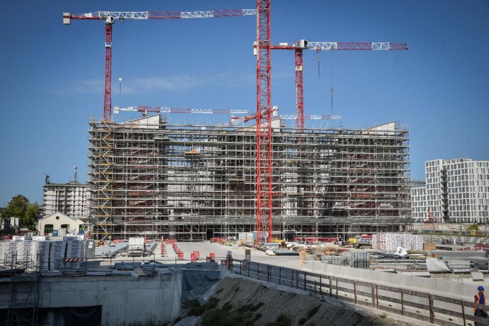 Il cantiere del villaggio olimpico a Milano - Ansa
