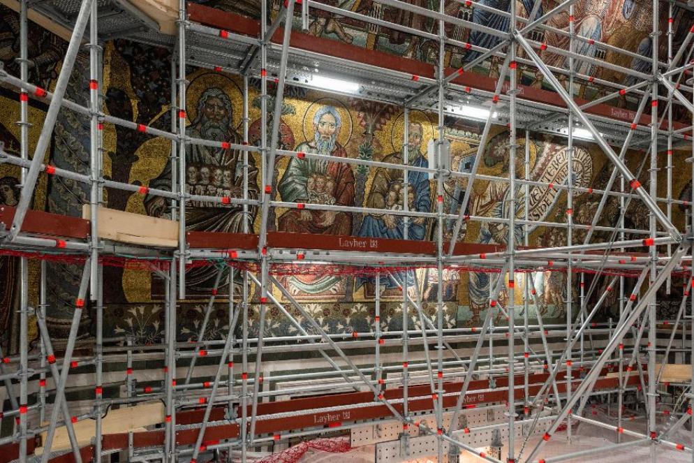 I lavori di restauro dei mosaici della cupola del Battistero di Firenze - Ansa/Opera di Santa Maria del Fiore