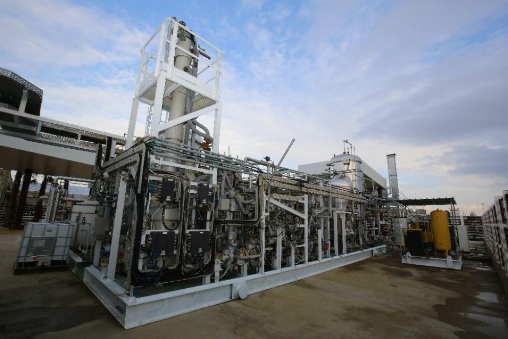 L'impianto "waste to fuel" per convertire oli vegetali e grasso animale in biocarburante, all'interno della bioraffineria di Gela - Eni