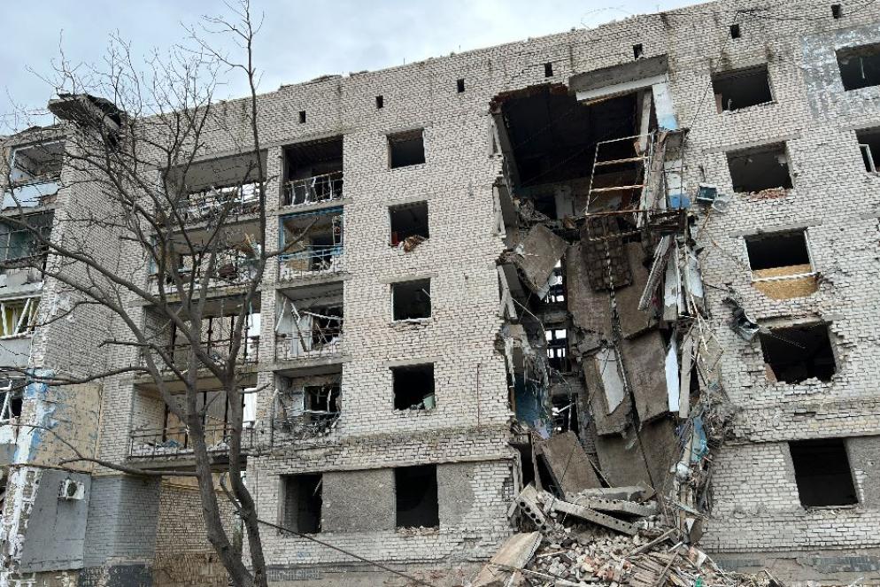 I condomini bombardati a Orikhiv lungo il fronte di Zaporizhzhia - Gambassi