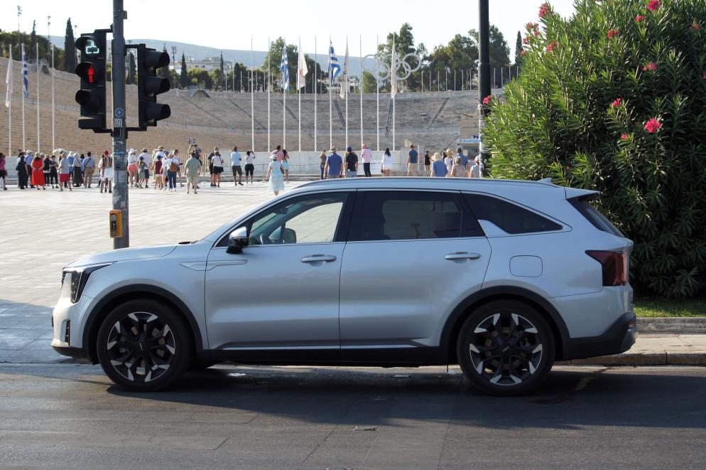 La Sorento danati allo stadio Panatinaikos - .