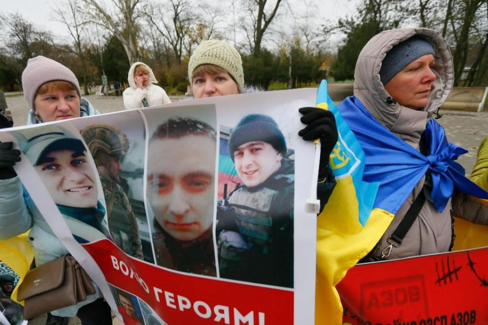 Una manifestazione per chiedere la liberazione di soldati e civili ucraini fatti prigionieri dai russi - Ansa