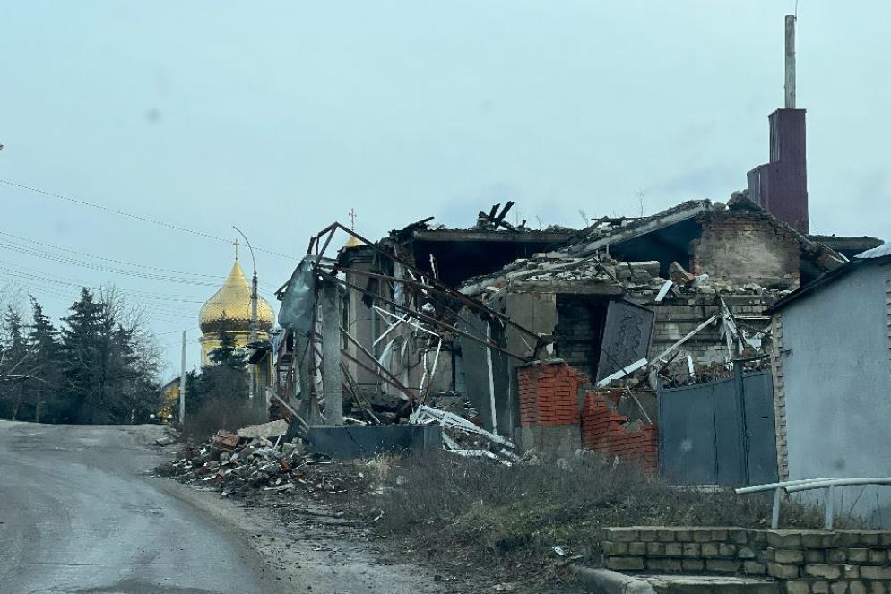 La distruzione russa nella città di Kupiansk nell'ultimo lembo della regione di Kharkiv - Gambassi