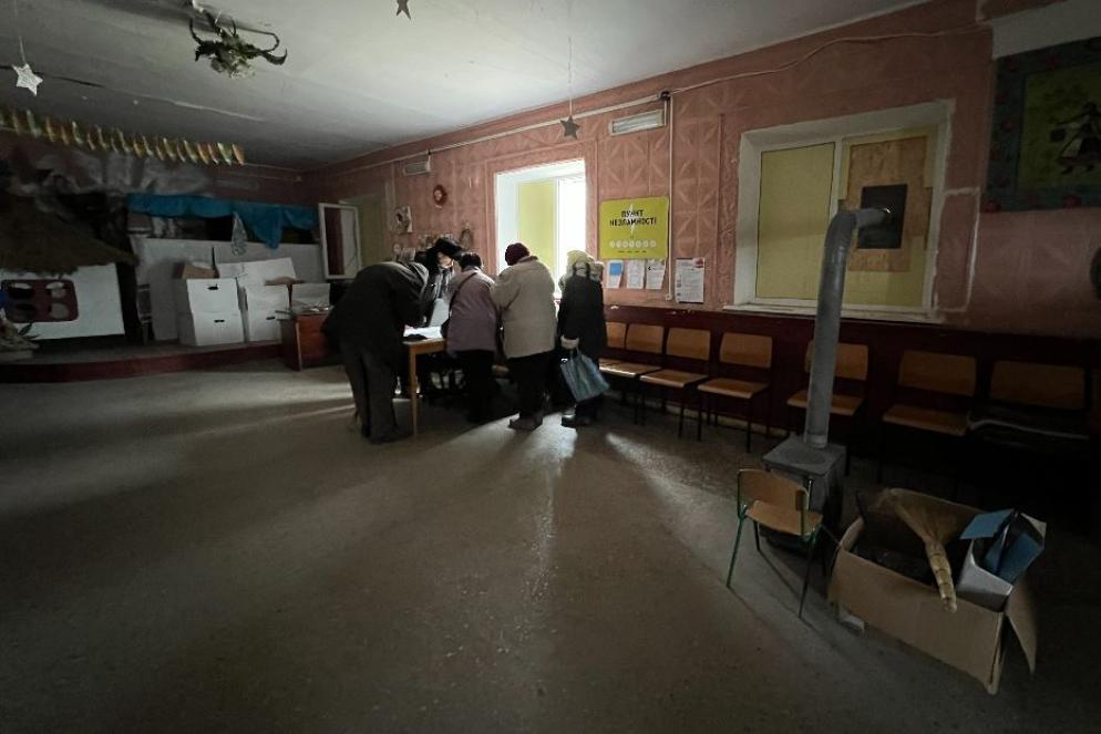 E' diventato un hub della solidarietà il centro culturale nel villaggio di Yulivka lungo la linea del fronte intorno a Zaporizhzhia - Gambassi