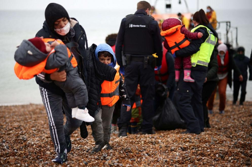Le operazioni di soccorso sulle coste inglese - Reuters