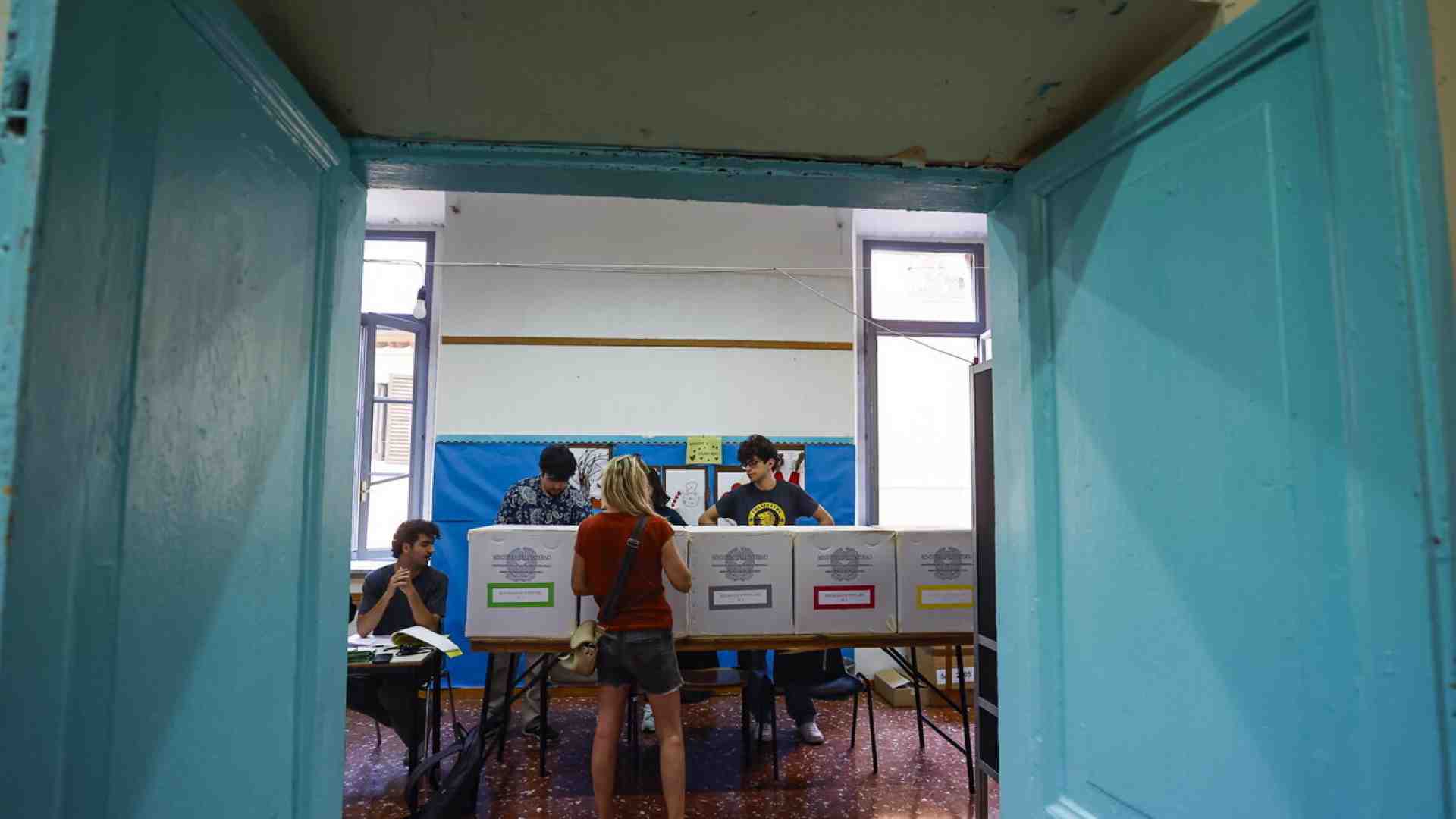 Immagine di Il paragurismo dell’opposizione che imbroglia sui numeri del voto