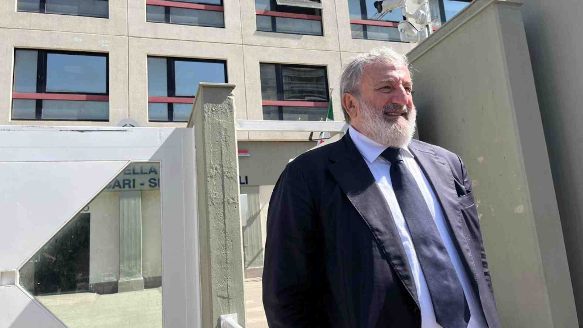 Immagine di La giunta Emiliano perde ancora pezzi: si dimette Delli Noci, indagato per corruzione