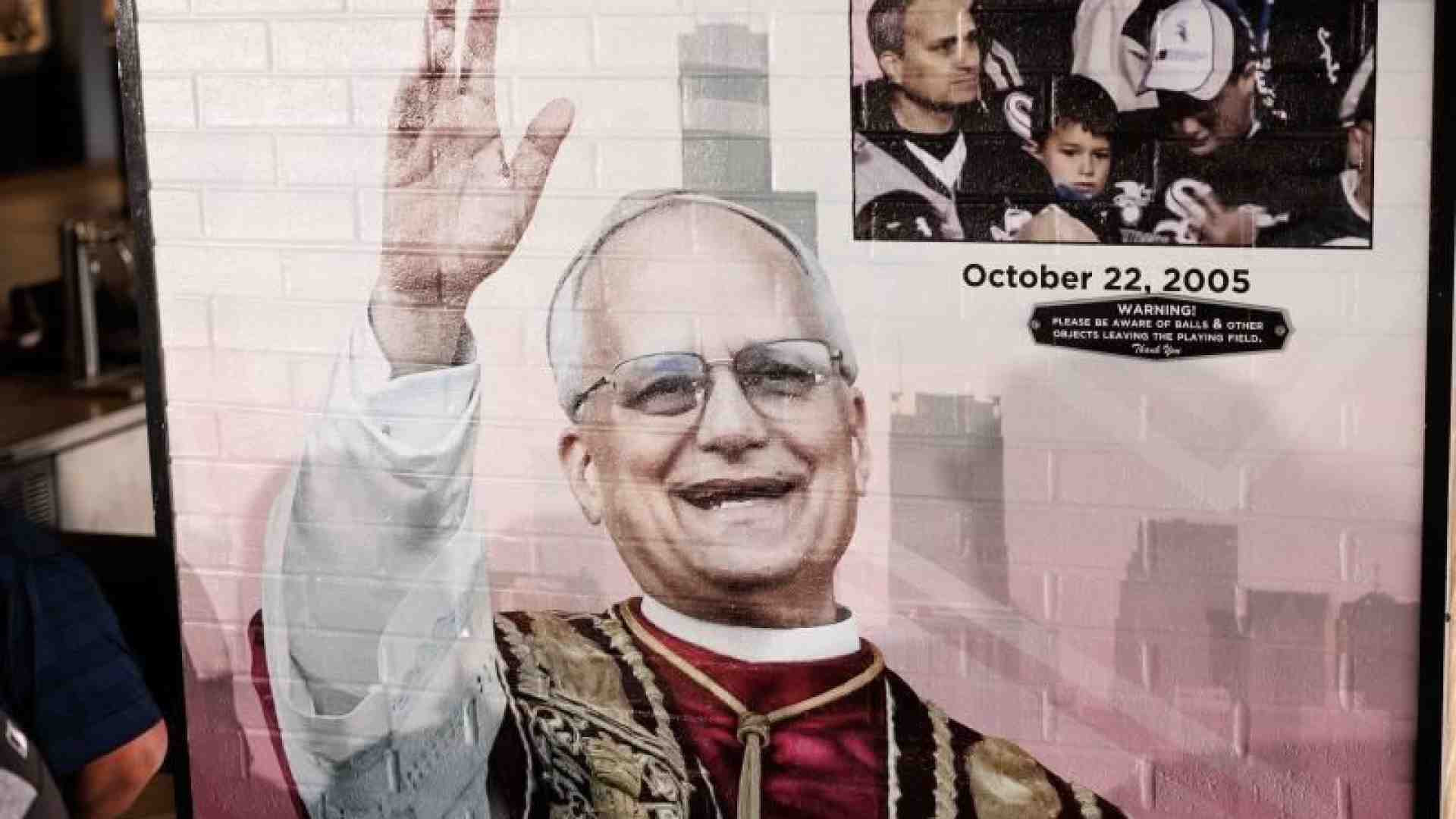 Immagine di Baseball, fede, t-shirt: è tutto pronto per l'omaggio dei White Sox al Papa