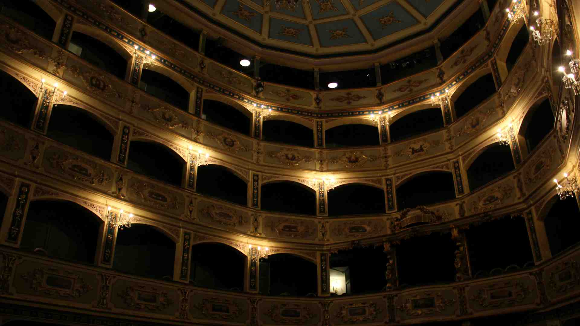 Immagine di Sigfrido déjà-vu: bicchiere mezzo pieno (o mezzo vuoto) alla Scala