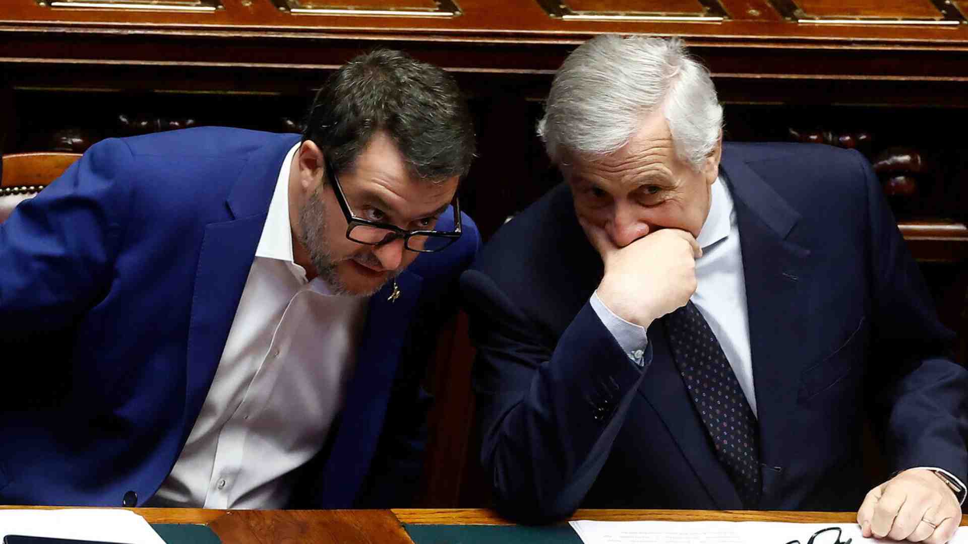 Immagine di Per Salvini mandare i clandestini a Guantanamo è un diritto di Trump. Tajani: "Rimpatrieremo gli italiani"