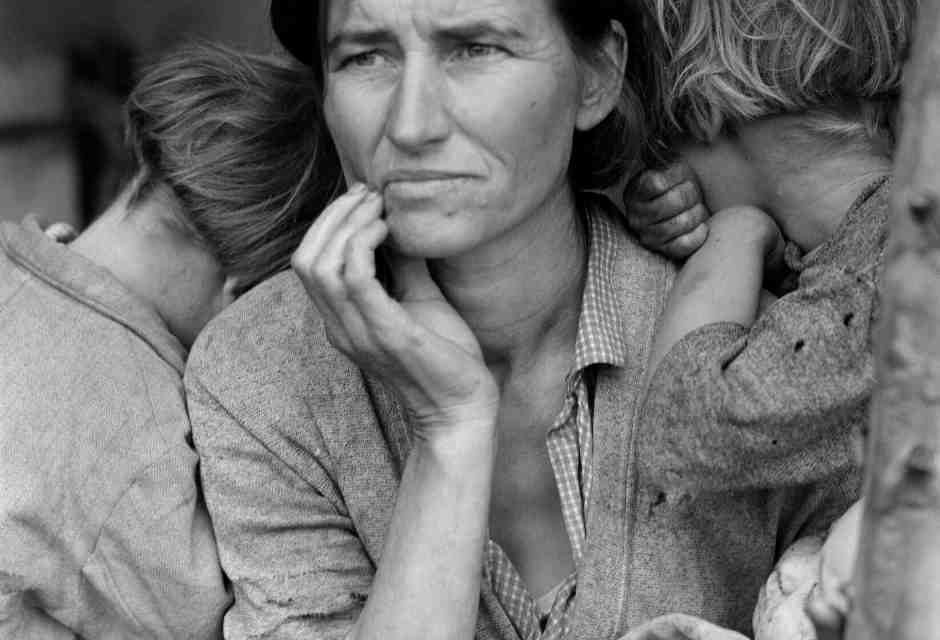 Migrant Mother, fotografia scattata nel 1936 a Nipomo, in California, dalla fotografa americana Dorothea Lange (foto Getty)