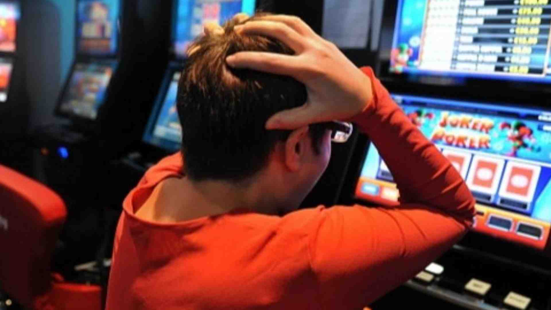 Immagine di Don Zappolini: "In Italia un milione e mezzo di ludopatici"