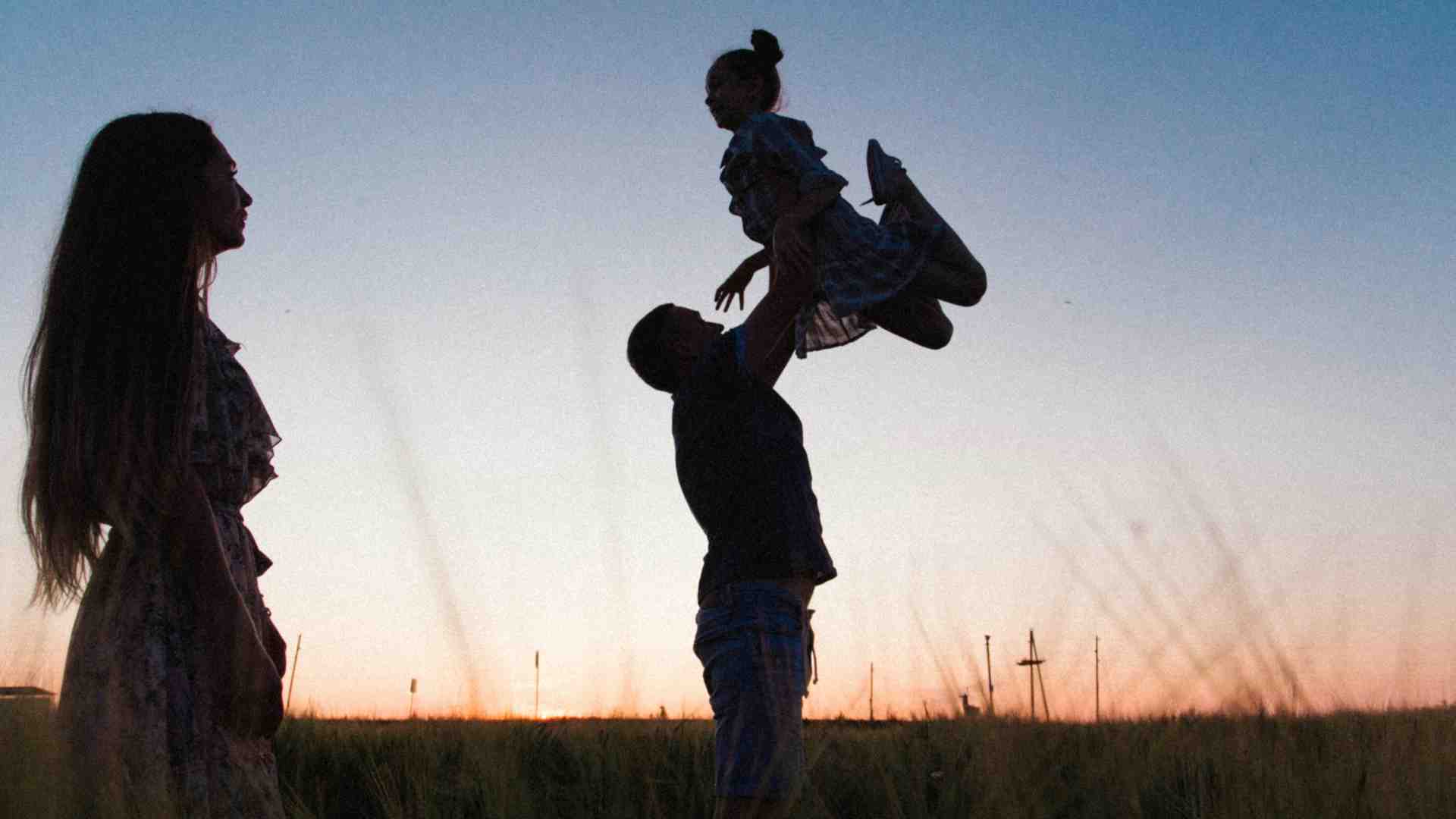 Immagine di La verità è un fuoco. Chi eri, papà, prima di diventare mio padre?
