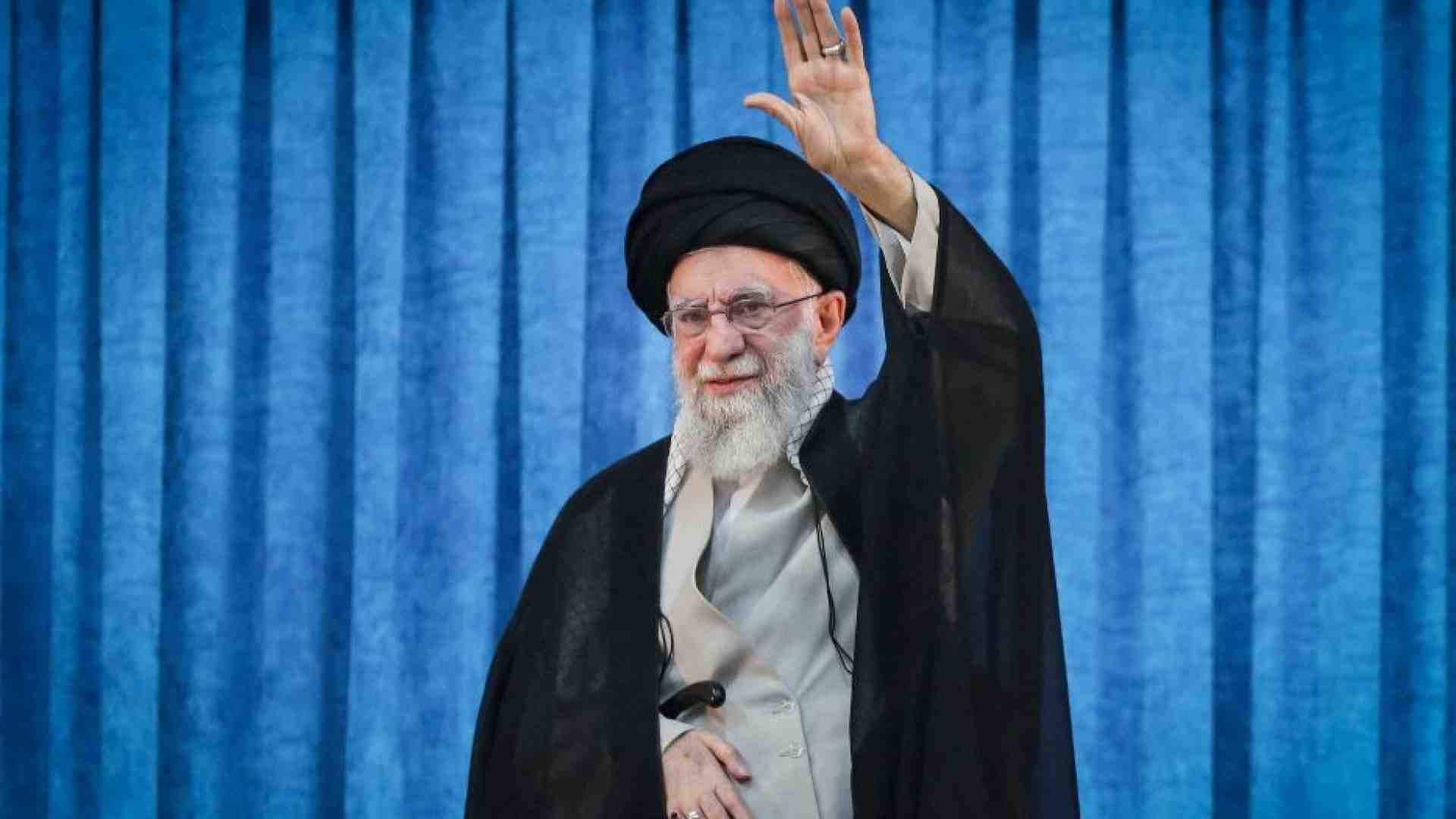 Immagine di L'ayatollah Khamenei è nel mirino: cosa succederebbe se Israele lo uccidesse