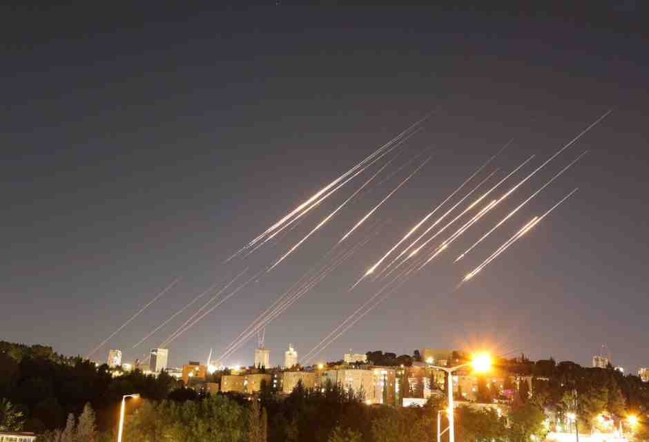 Arginare la teocrazia atomica non è solo giusto. È anche una grande battaglia di sinistra