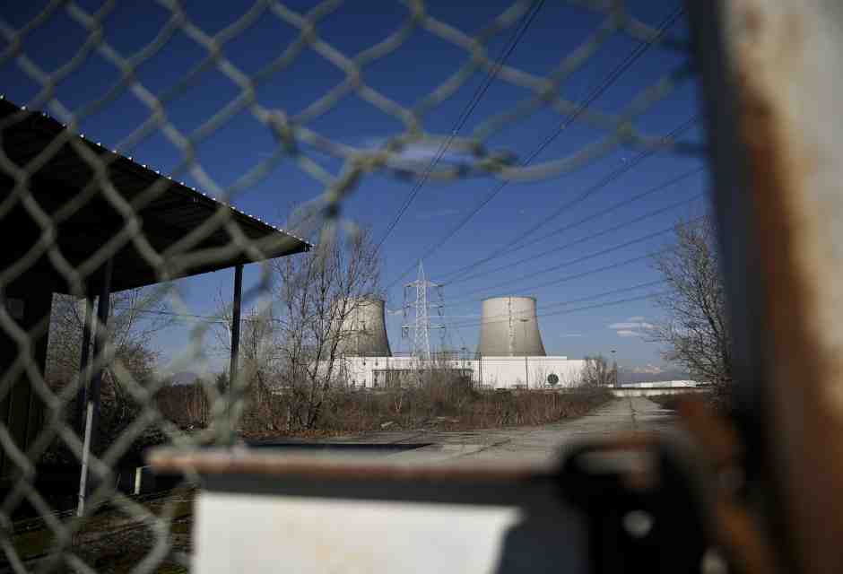 L'ex centrale nucleare Galileo Ferraris a Trino Vercellese (foto Getty)