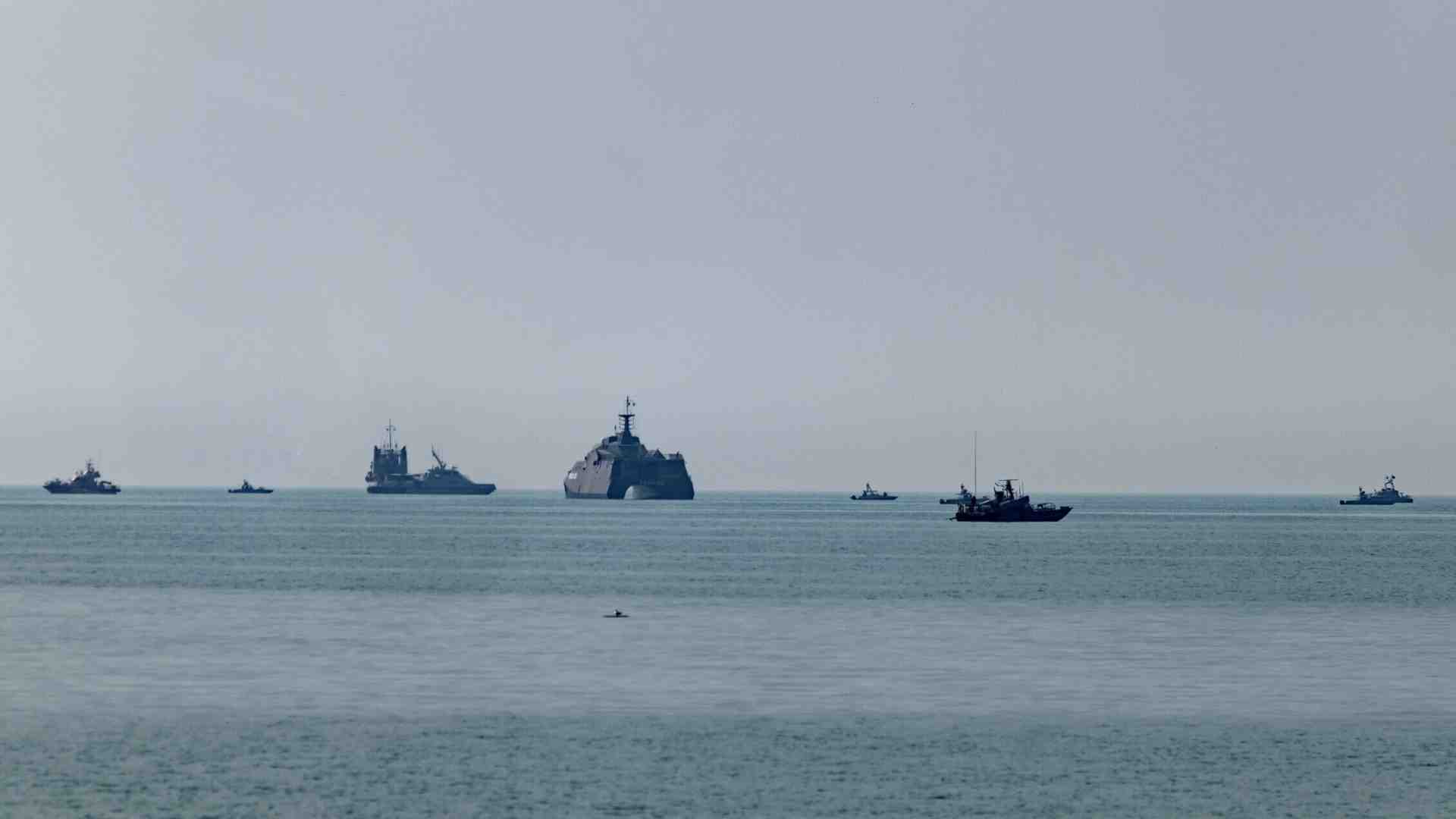 Immagine di Cosa accade e chi ci rimette se gli iraniani bloccano lo Stretto di Hormuz