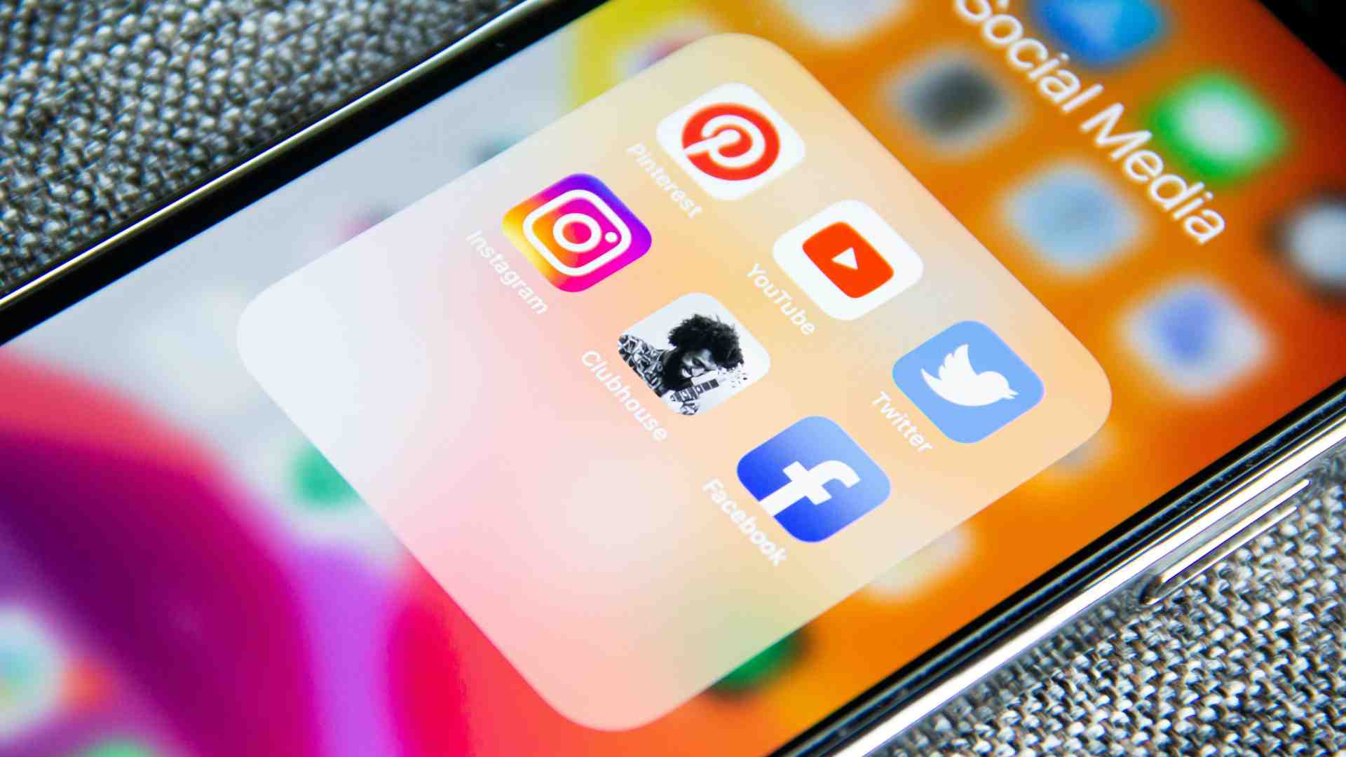 Immagine di Come e perché dobbiamo affrontare l'odio online