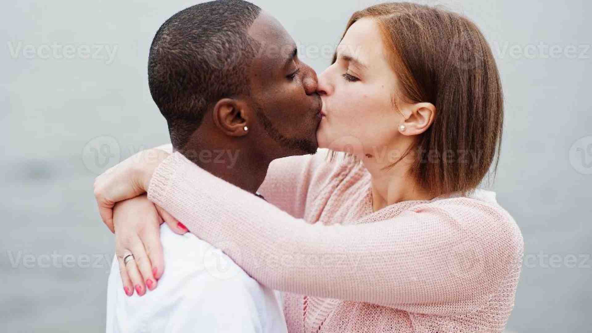 Immagine di Istruzioni per amare. Accettare i limiti e vivere felici