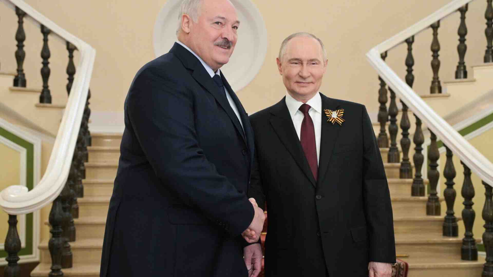Immagine di Volo diretto Washington-Minsk. Il viaggio di Kellogg in Bielorussia è misterioso, con molti rischi e un segnale