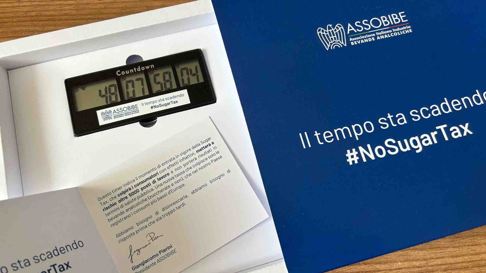 Immagine di I paradossi della Sugar Tax, dal rinvio di Meloni al raddoppio di Schlein