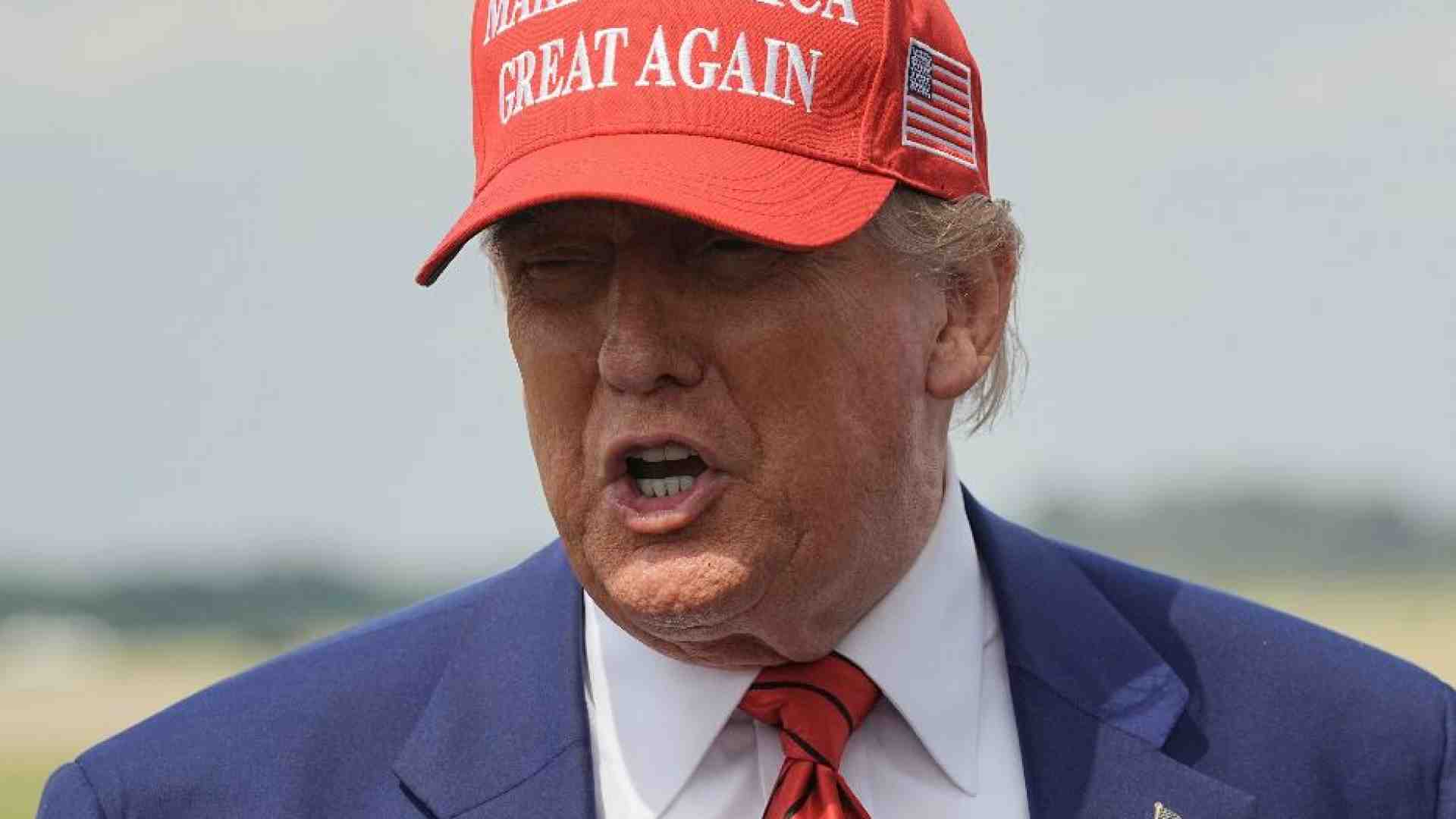 Immagine di Trump "il pacificatore" si lamenta: «Ecco perché non mi danno il Nobel»