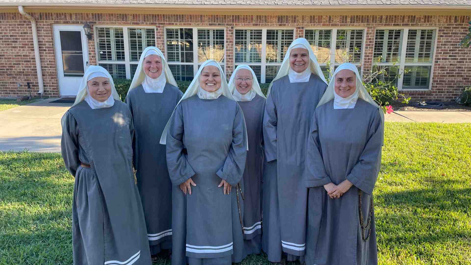 Immagine di Le sei suore che stanno con le condannate nel braccio della morte